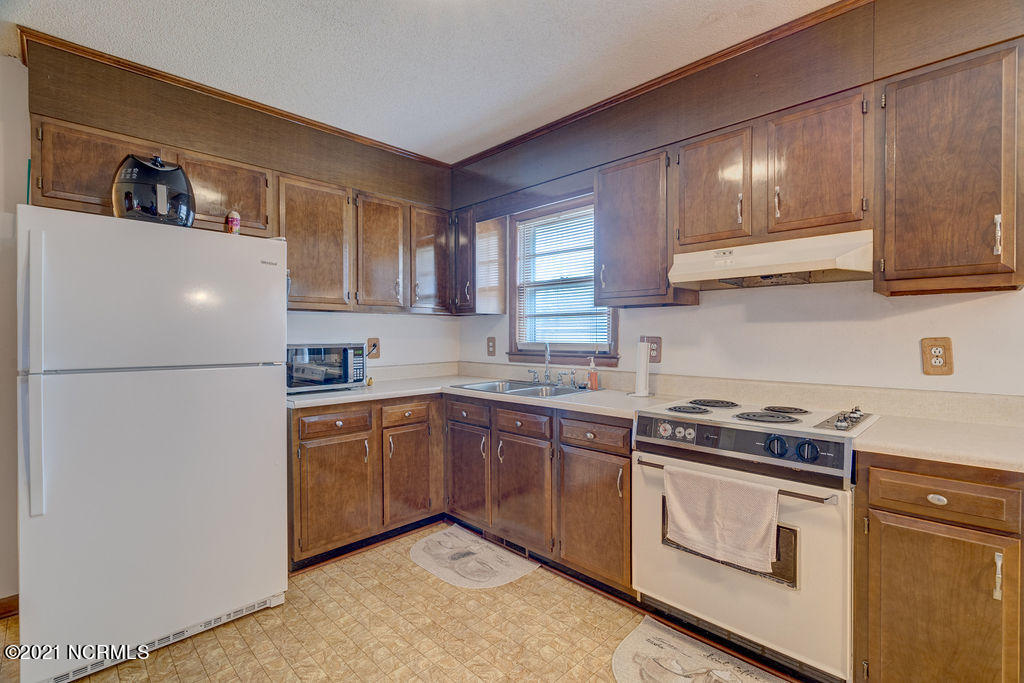 1128 Richard Switch Road Currie, NC 28435 - Photo 7 of 23 1128RichardSwitch-Kitchen1