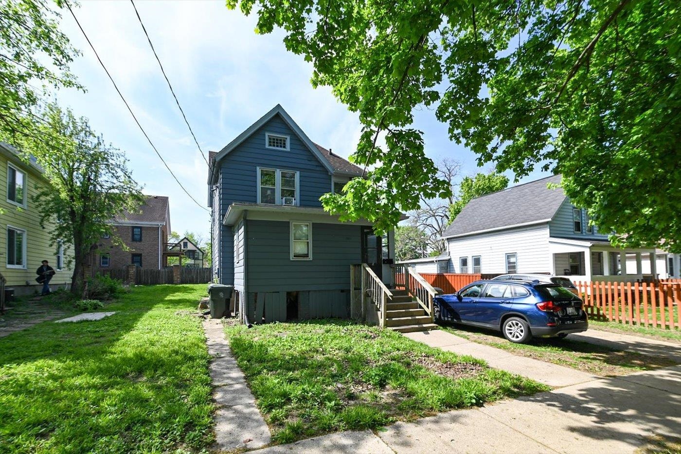1207 Chandler Street Madison, WI 53715 - Photo 3 of 13