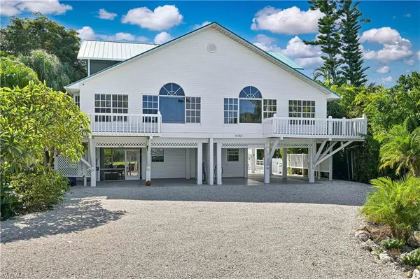 $950,000 | 16763 Seagull Bay Court, Bokeelia, FL 33922