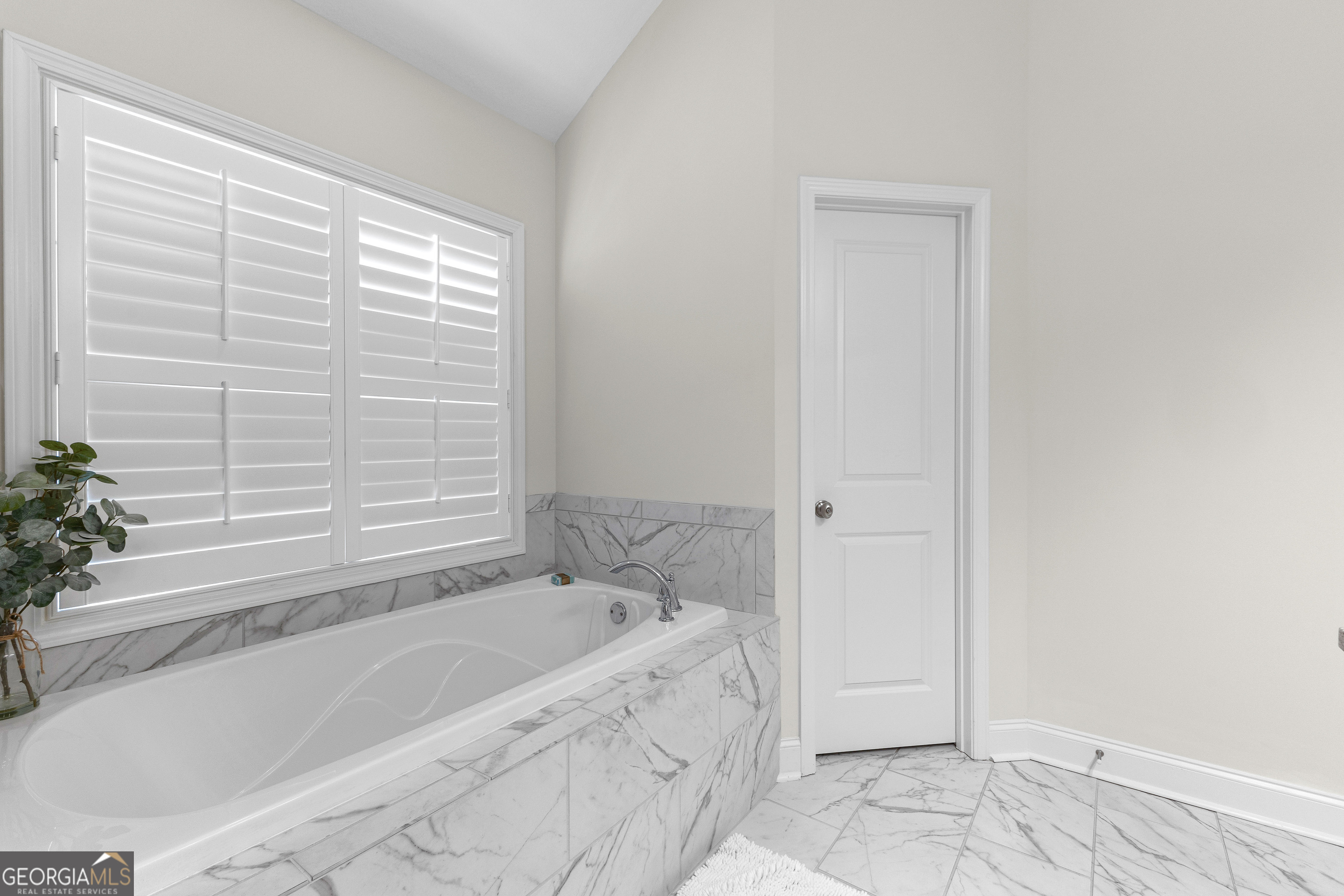 557 Lago Court LaGrange, GA 30241 - Photo 16 of 35