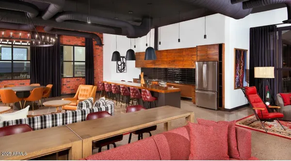 $1,985 | 3700 East Williams Field Road, Unit 2, Gilbert, AZ 85295