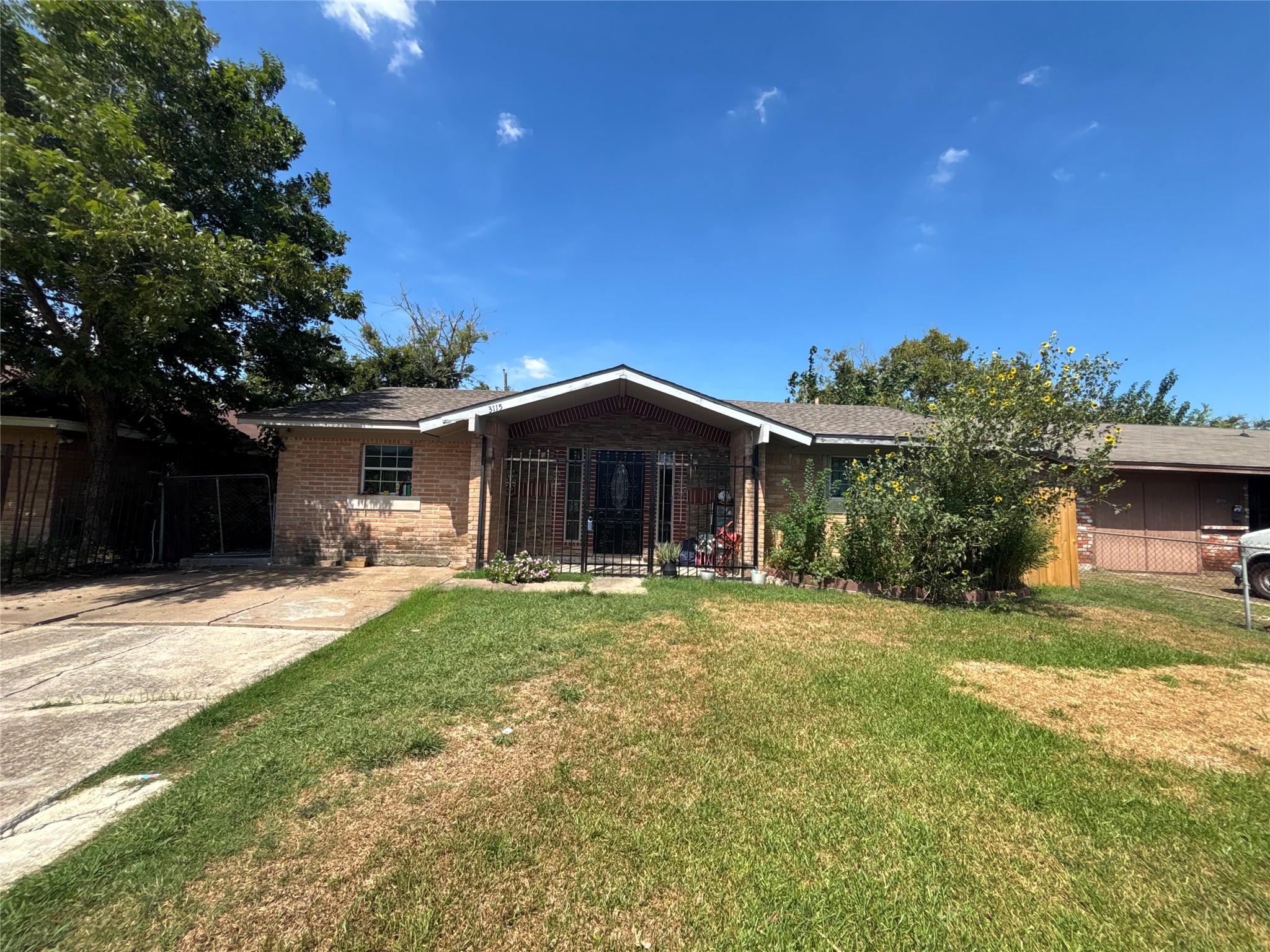 3115 Hartsville Road Houston, TX 77051 - Photo 3 of 13 Gallery Image 3