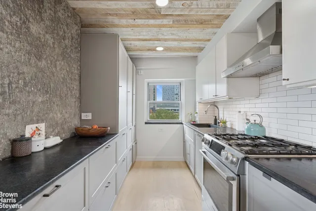 $1,525,000 | 387 Grand Street, Unit K707 | Lower East Side