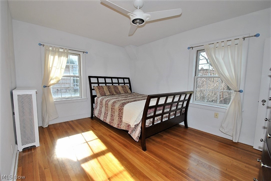 15908 Chadbourne Road Cleveland, OH 44120 - Photo 21 of 31 Bedroom 3 is light and bright
