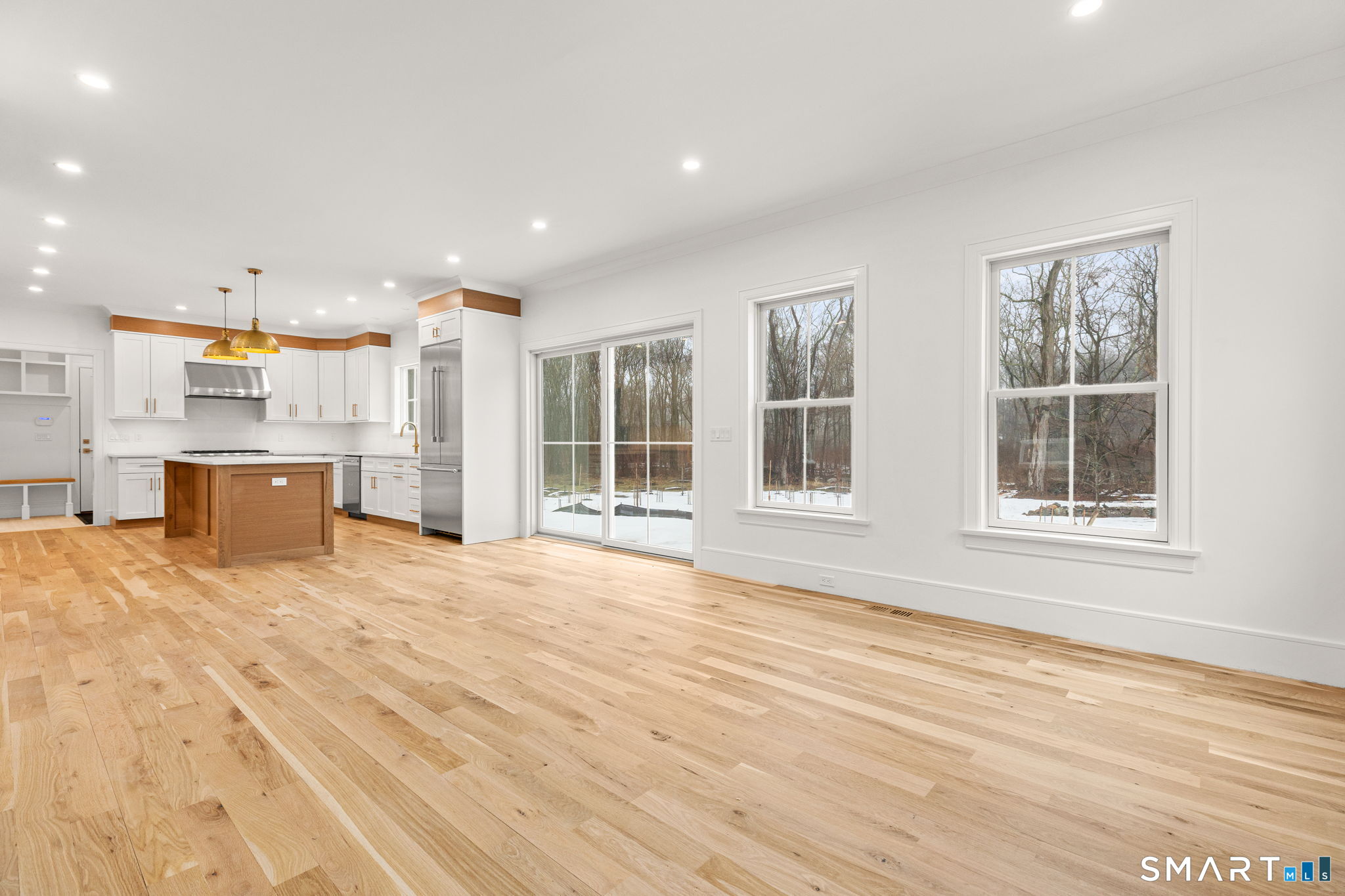 210 Pansy Road Fairfield, CT 06824 - Photo 12 of 28