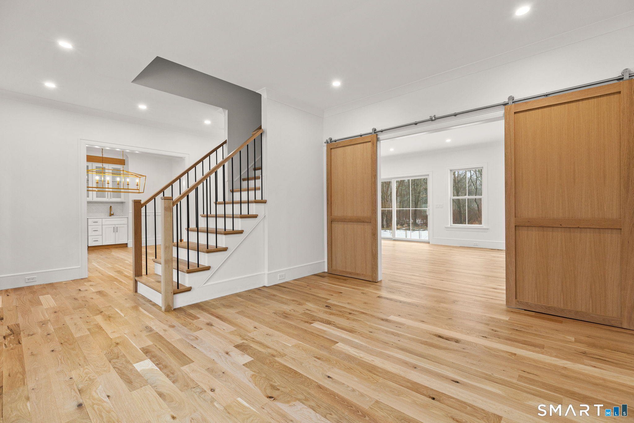 210 Pansy Road Fairfield, CT 06824 - Photo 14 of 26 a view of a interior of the house