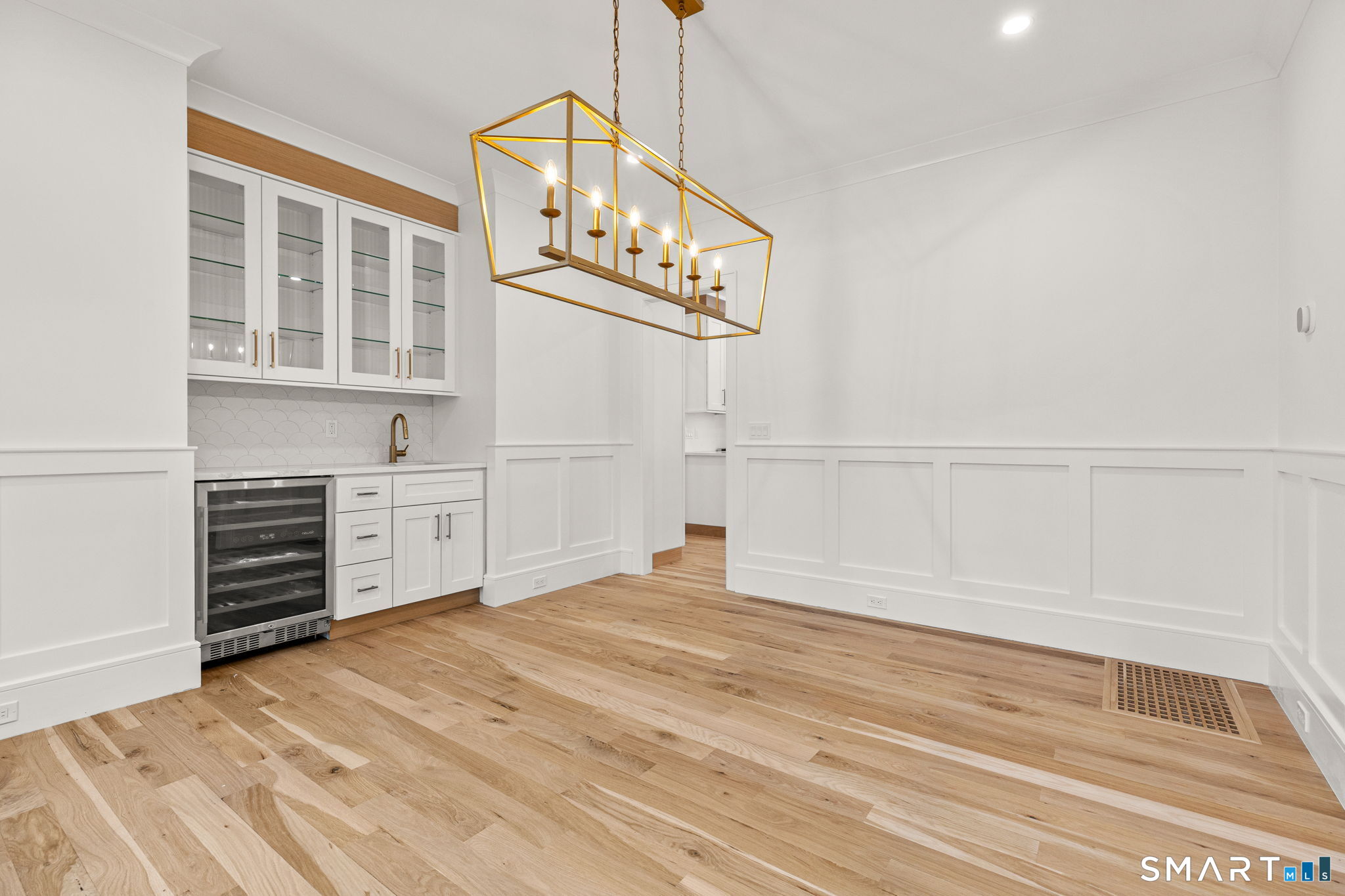 210 Pansy Road Fairfield, CT 06824 - Photo 15 of 28