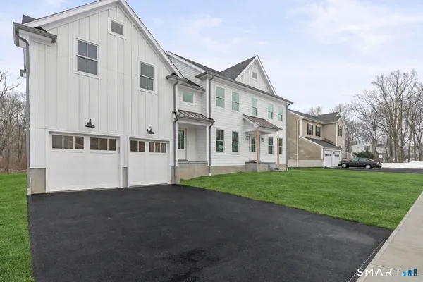 $1,924,900 | 210 Pansy Road, Fairfield, CT 06824