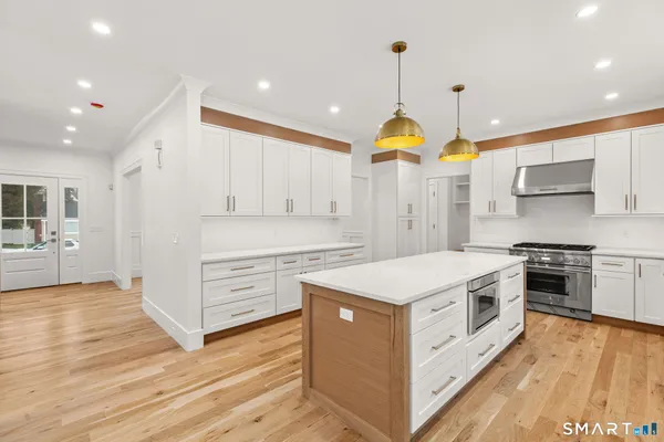 $1,924,900 | 210 Pansy Road, Fairfield, CT 06824