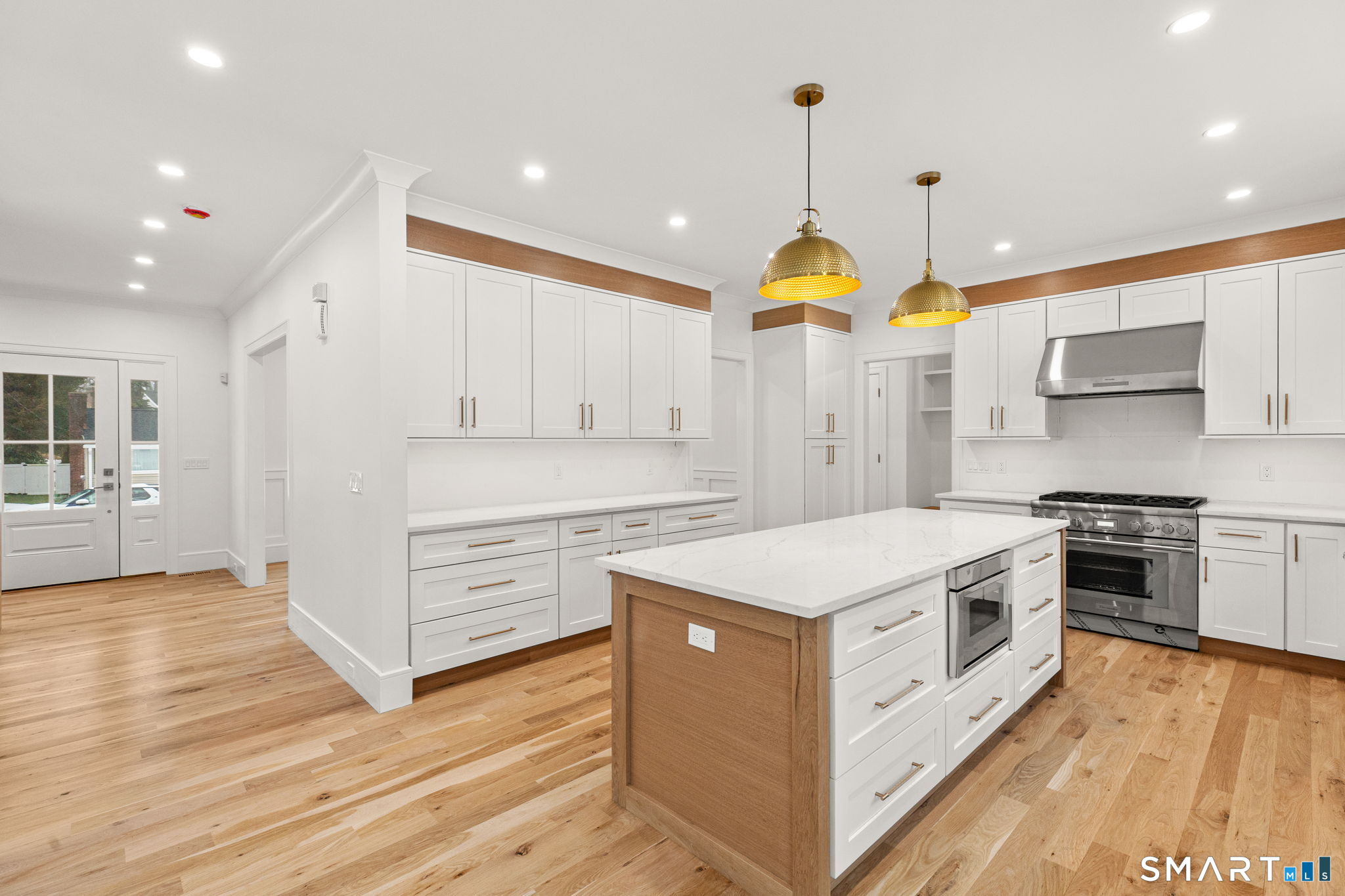 210 Pansy Road Fairfield, CT 06824 - Photo 6 of 28