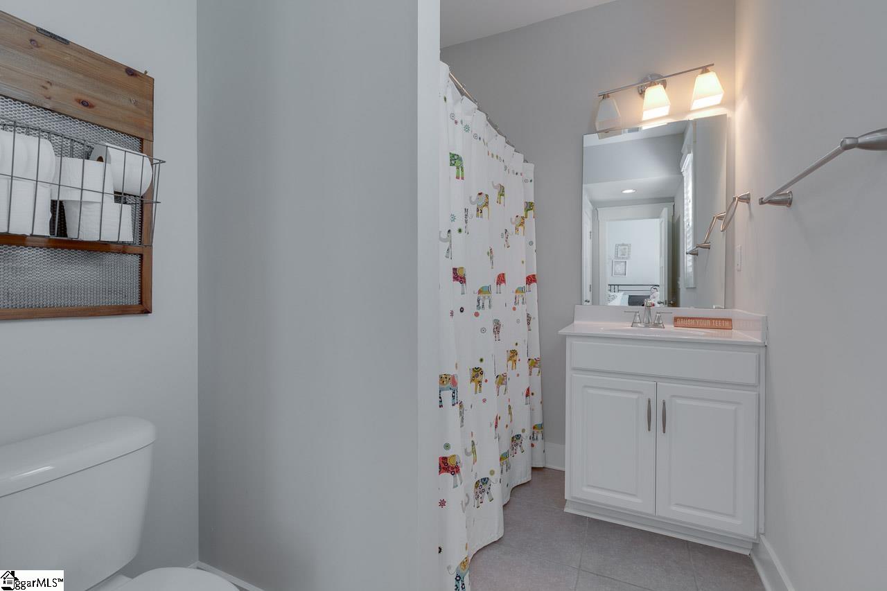 715 Lockhurst Drive Simpsonville, SC 29681 - Photo 25 of 36 Gallery Image 25