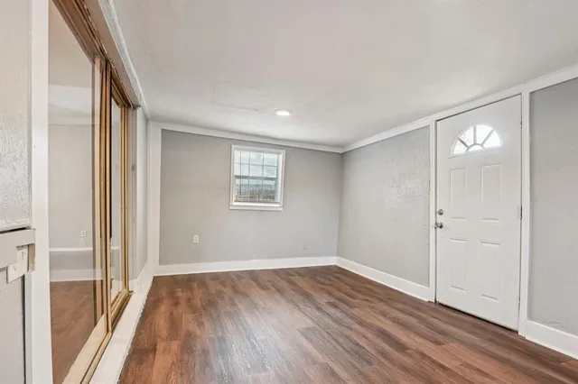 $279,500 | 109 Harper Court, Grand Prairie, TX 75051