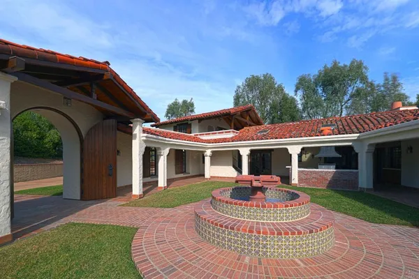 $4,750,000 | 5443 Calzada Del Bosque, Rancho Santa Fe, CA 92067