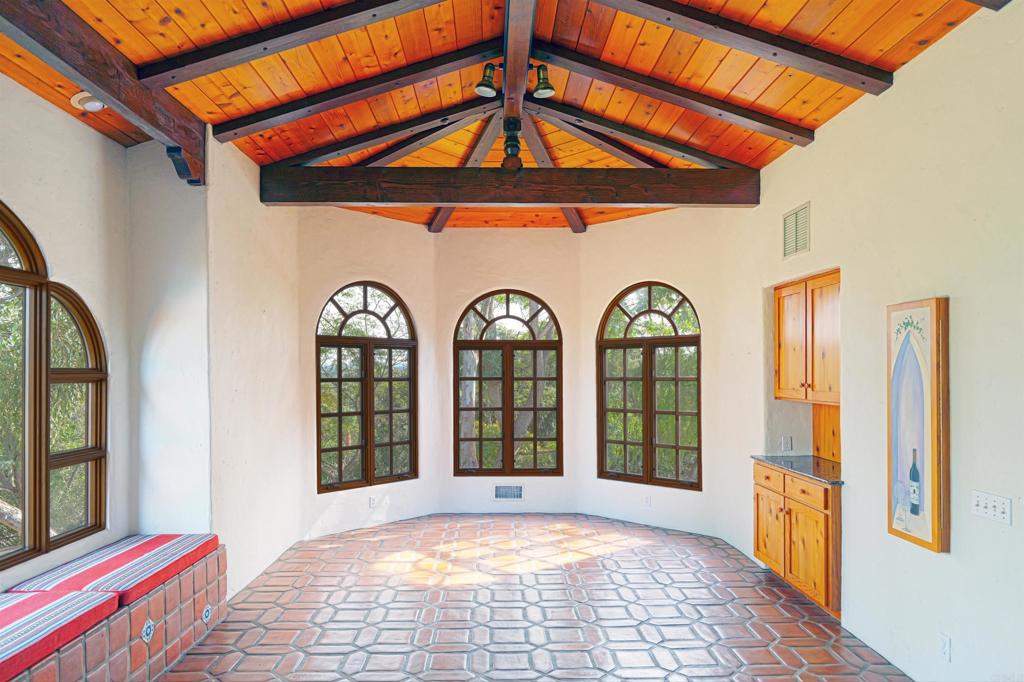 5443 Calzada Del Bosque Rancho Santa Fe, CA 92067 - Photo 21 of 56