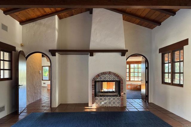 $5,095,000 | 5443 Calzada Del Bosque, Rancho Santa Fe, CA 92067