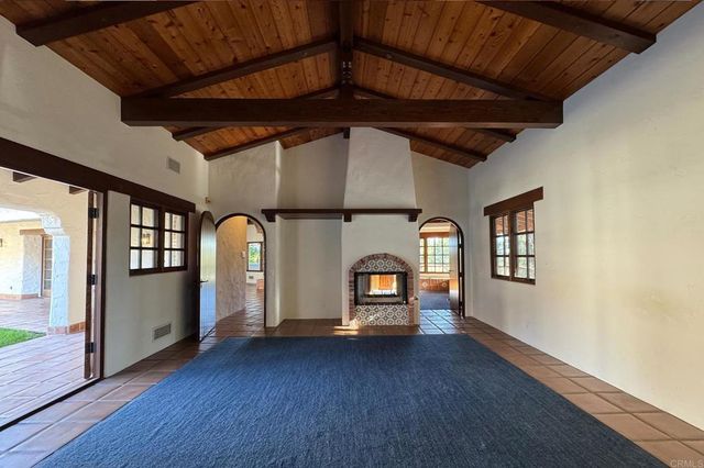 $5,095,000 | 5443 Calzada Del Bosque, Rancho Santa Fe, CA 92067