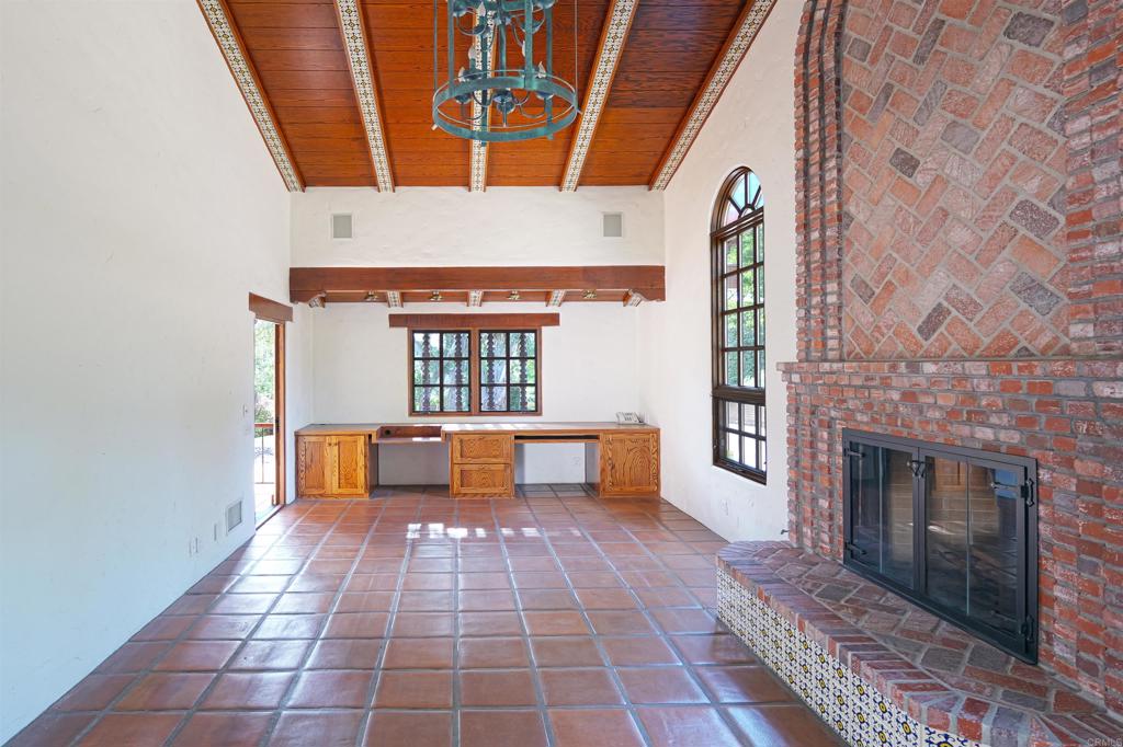 5443 Calzada Del Bosque Rancho Santa Fe, CA 92067 - Photo 27 of 56 a view of an empty room with glass door