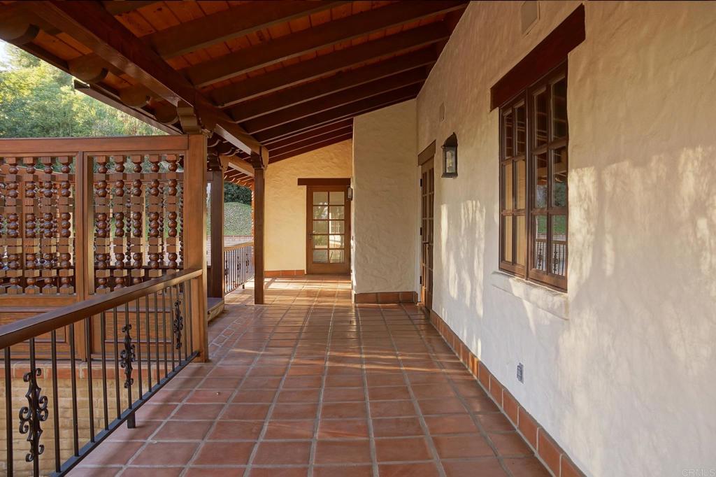 5443 Calzada Del Bosque Rancho Santa Fe, CA 92067 - Photo 28 of 56