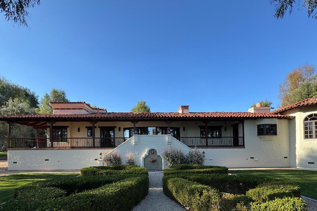 5443 Calzada Del Bosque Rancho Santa Fe, CA 92067 - Photo 4 of 63