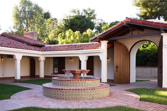 $5,095,000 | 5443 Calzada Del Bosque, Rancho Santa Fe, CA 92067