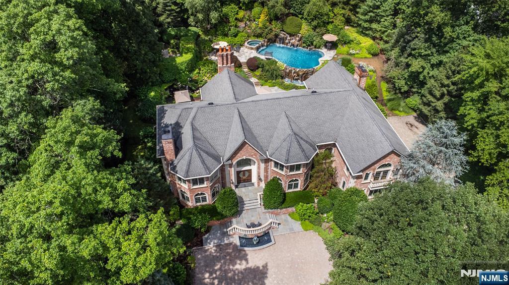6 Adams Road Saddle River, NJ 07458 - Photo 2 of 38 Gallery Image 2