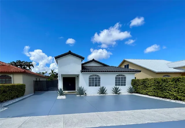 $699,990 | 3834 Southwest 149th Place, Miami, FL 33185