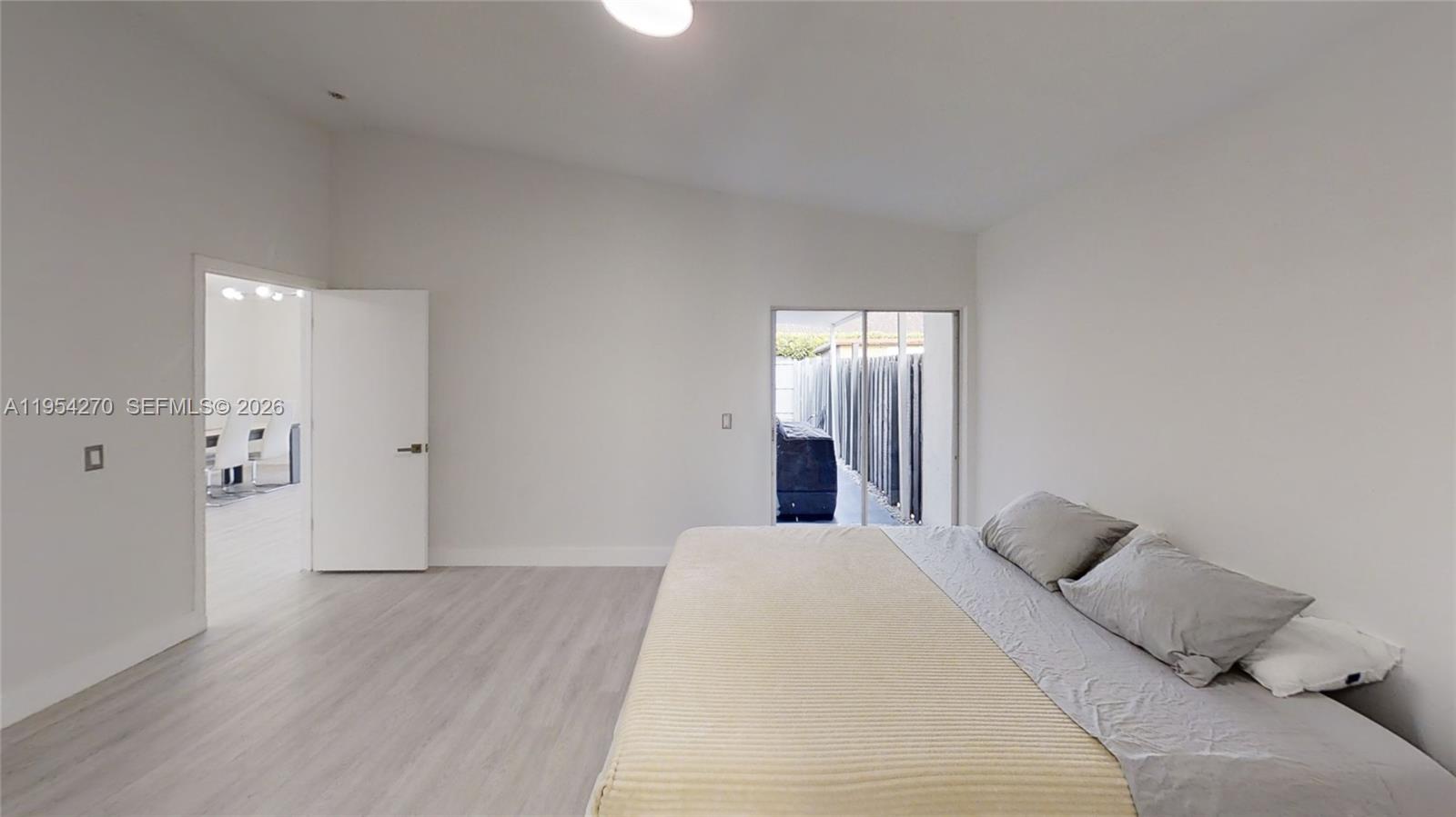 3834 Southwest 149th Place Miami, FL 33185 - Photo 11 of 34