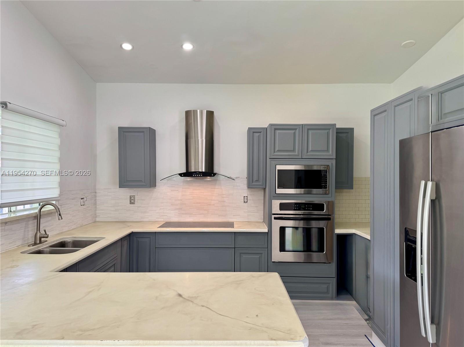 3834 Southwest 149th Place Miami, FL 33185 - Photo 2 of 34