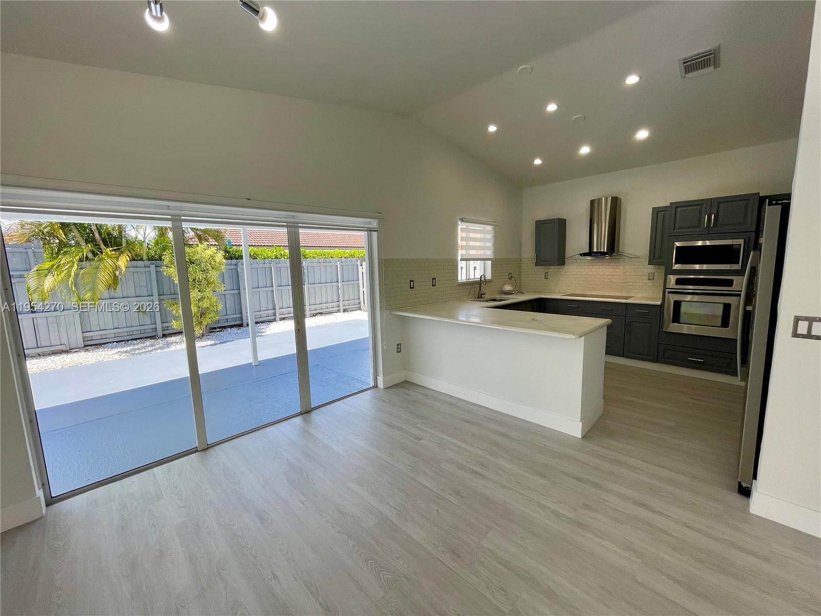 3834 Southwest 149th Place Miami, FL 33185 - Photo 22 of 34