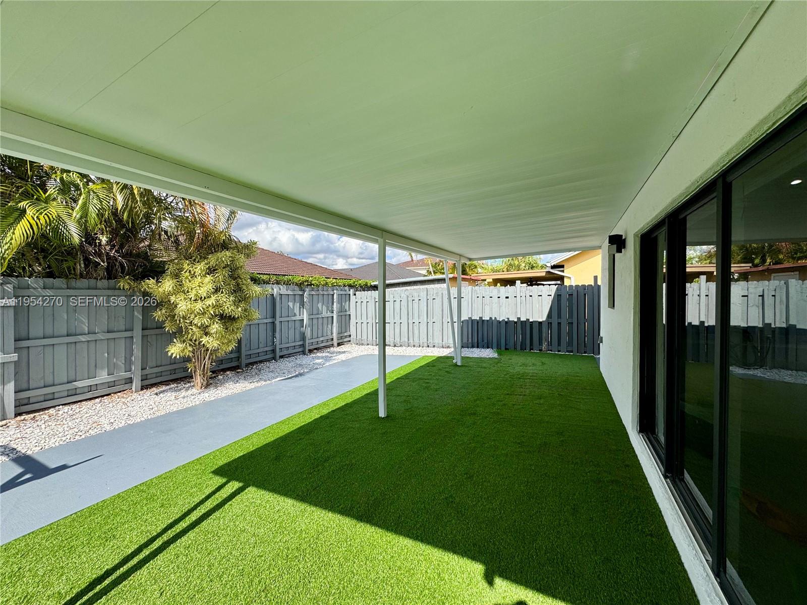 3834 Southwest 149th Place Miami, FL 33185 - Photo 5 of 34