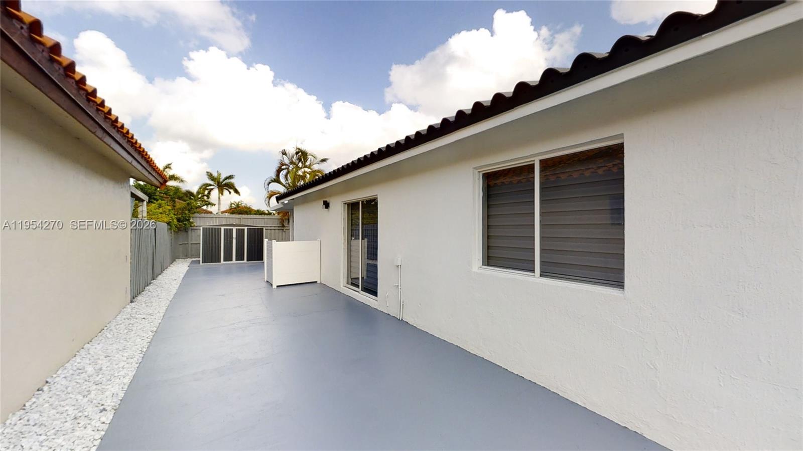 3834 Southwest 149th Place Miami, FL 33185 - Photo 9 of 34