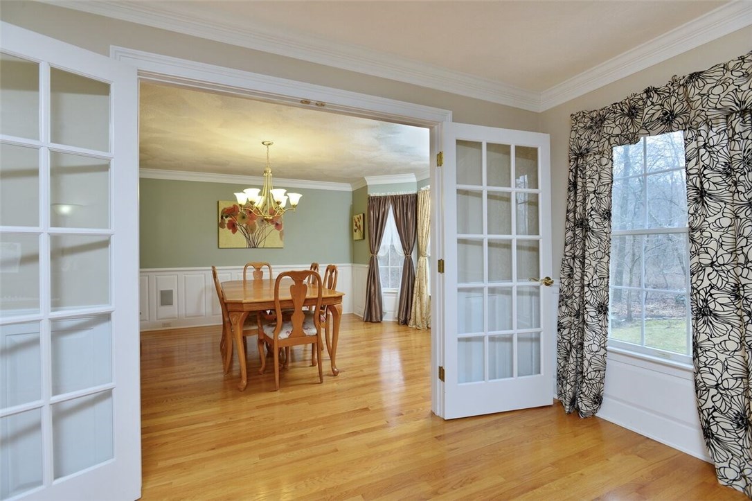 21 Spring House Lane Cumberland, RI 02864 - Photo 10 of 31