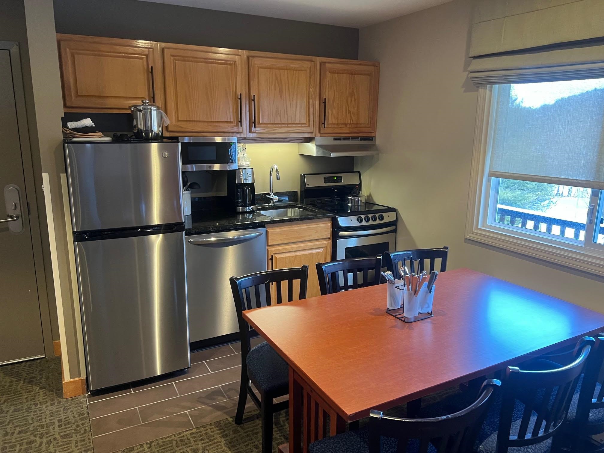 228 East Mountain Road, Unit 166I Killington, VT 05751 - Photo 2 of 14 Gallery Image 2