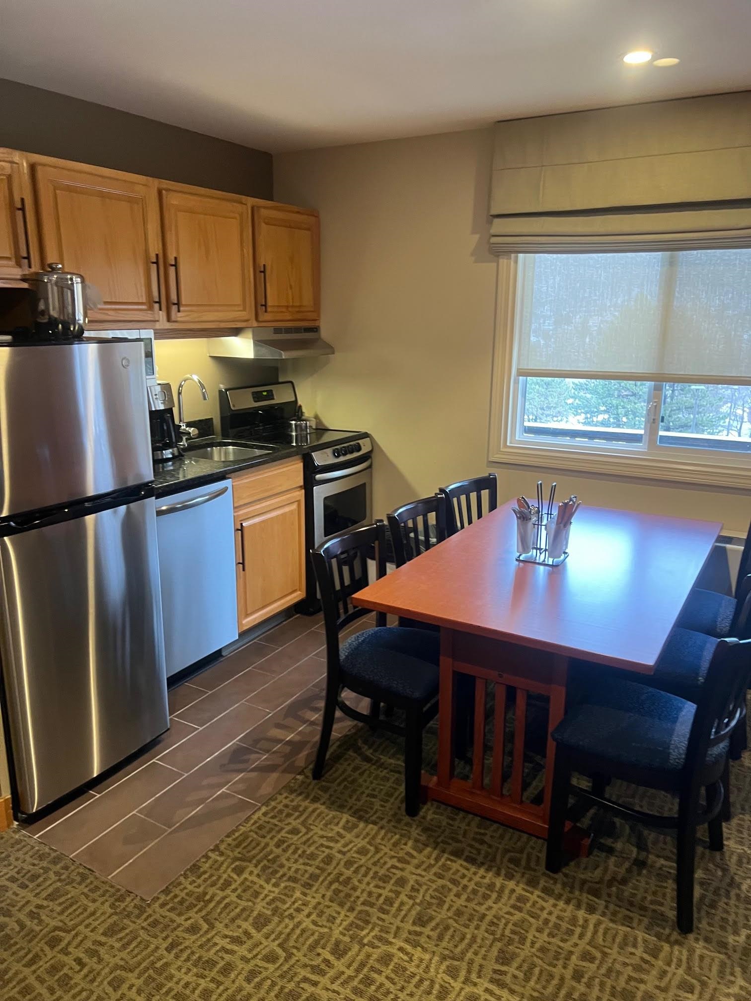 228 East Mountain Road, Unit 166I Killington, VT 05751 - Photo 4 of 14 Gallery Image 4