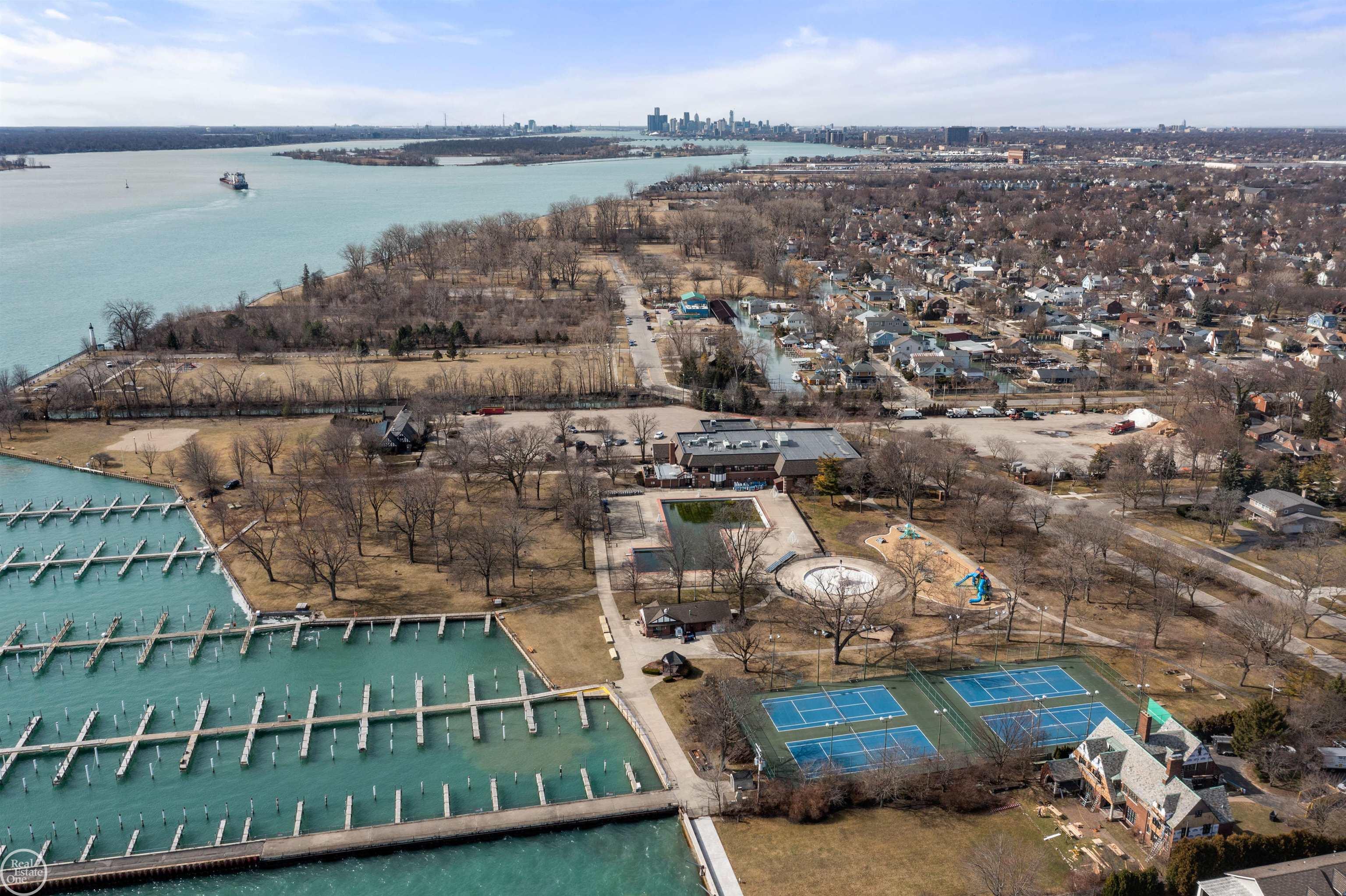 704 Pemberton Road Grosse Pointe, MI 48230 - Photo 75 of 75 50135490-78d29acd-b2f7-45b4-86aa-9861262ff541.JPG