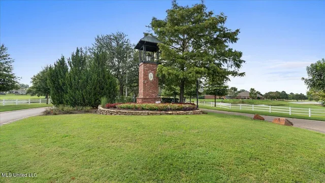 $333,999 | 217 Clubview Circle, Pearl, MS 39208