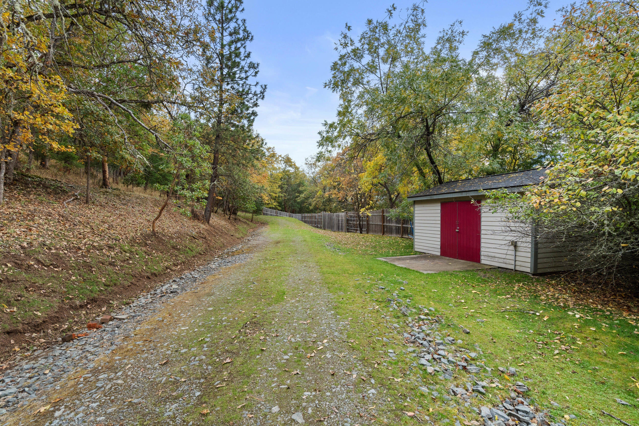 7907 Rapp Lane Talent, OR 97540 - Photo 47 of 57 40_7907-rapp-ln (greg goebelt)-40