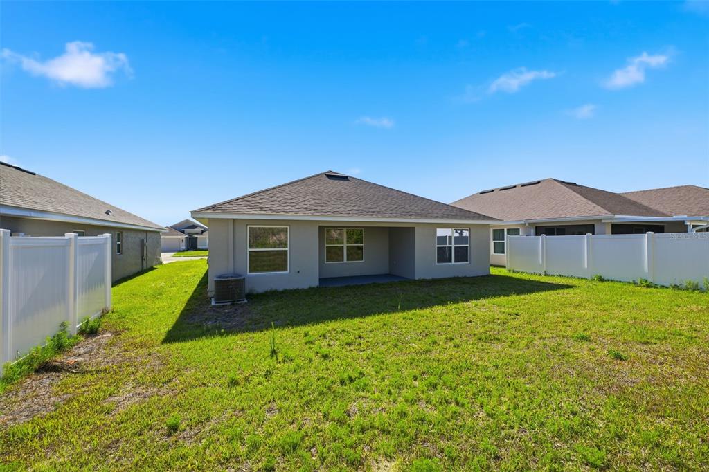 4355 Sutherland St Spring Hill Spring Hill, FL 34609 - Photo 16 of 50