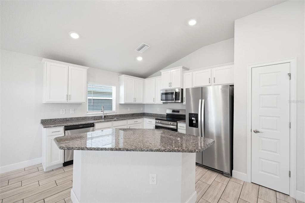 4355 Sutherland St Spring Hill Spring Hill, FL 34609 - Photo 6 of 50