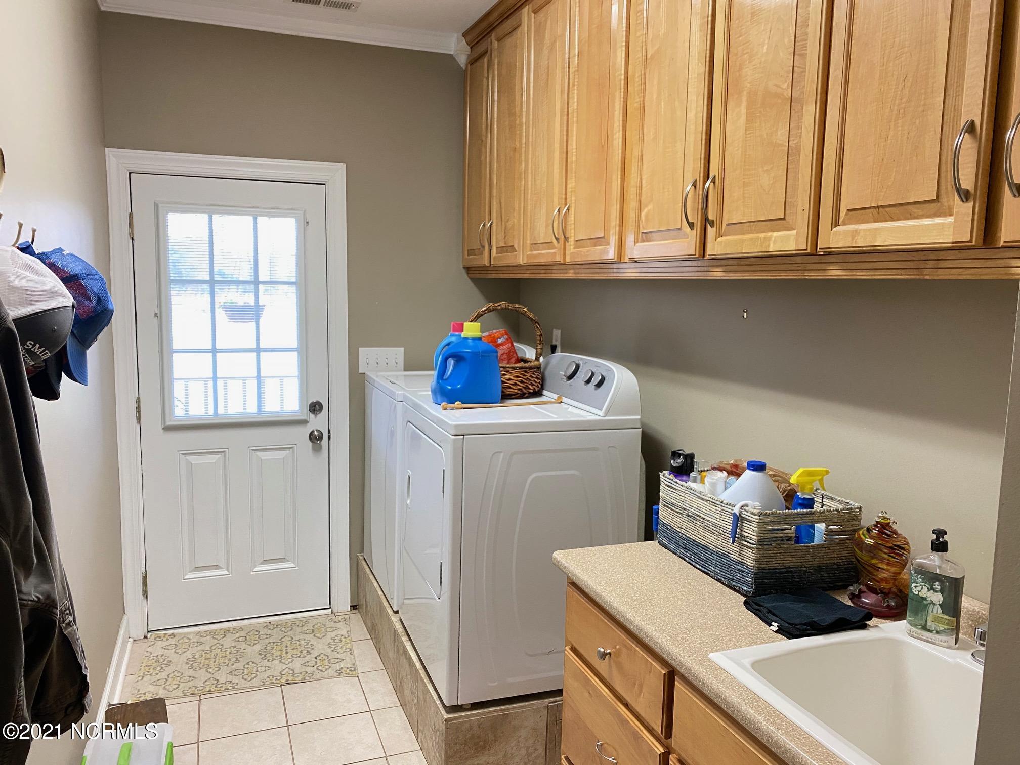 591 Reedsford Road Clinton, NC 28328 - Photo 32 of 41 IMG_3905