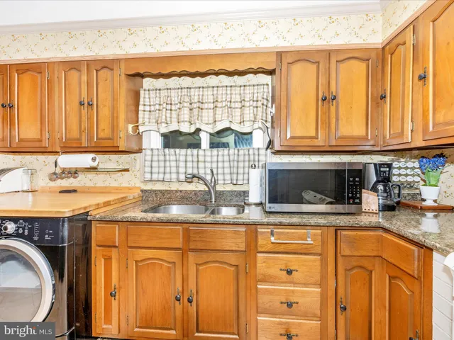 $850,000 | 17515 Dr Bird Road, Sandy Spring, MD 20860