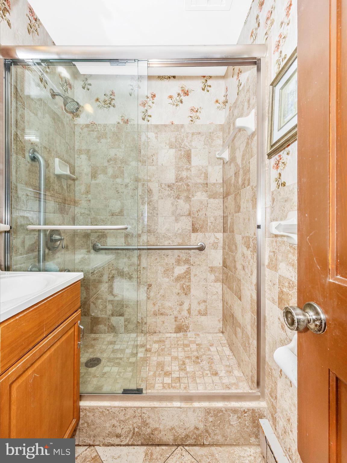 17515 Dr Bird Road Sandy Spring, MD 20860 - Photo 19 of 76 Bathroom 1