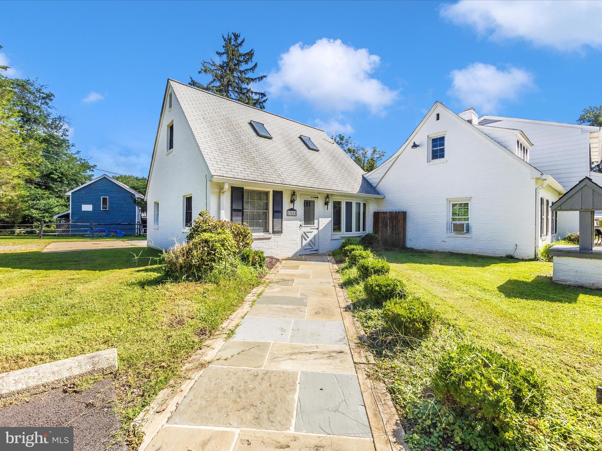 17515 Dr Bird Road Sandy Spring, MD 20860 - Photo 55 of 76 a view of a house with swimming pool