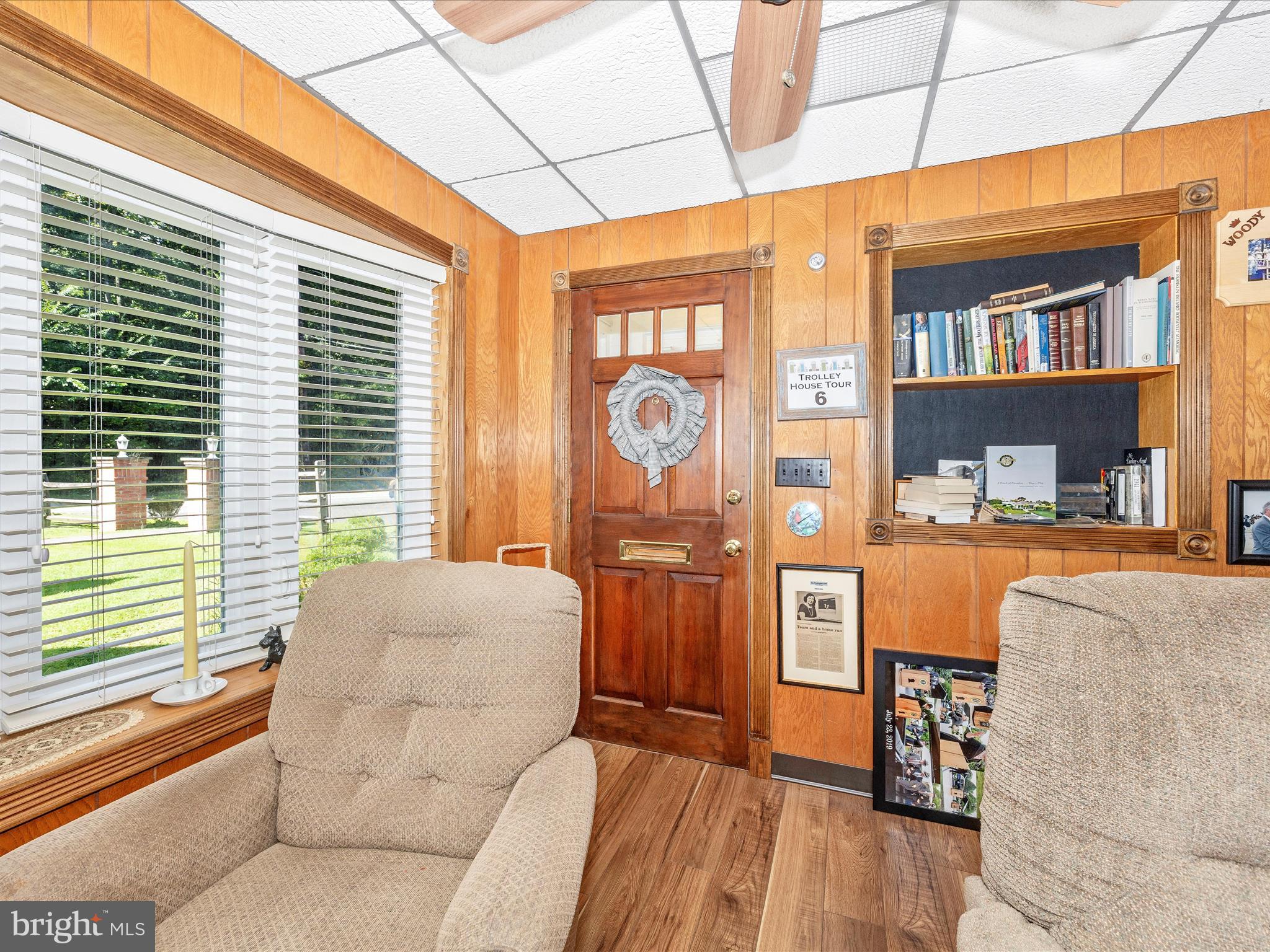 17515 Dr Bird Road Sandy Spring, MD 20860 - Photo 6 of 76 a living room with furniture and a window