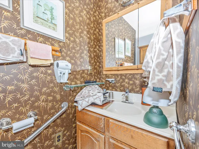 $850,000 | 17515 Dr Bird Road, Sandy Spring, MD 20860