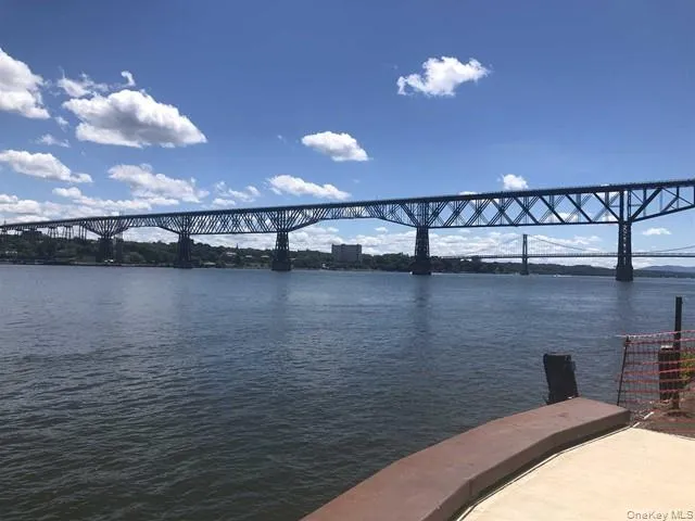 $2,000 | 32 Vernon Terrace, Unit 1, Poughkeepsie, NY 12601