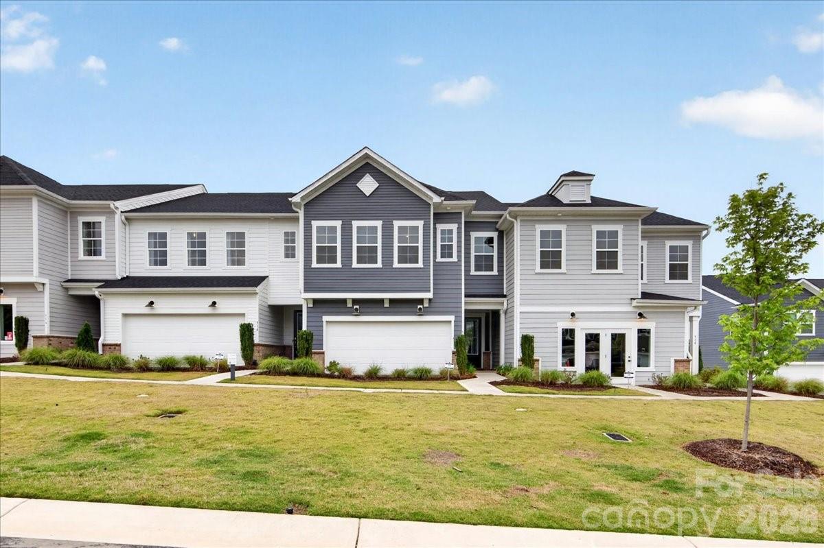 512 Webster Lane Cramerton, NC 28032 - Photo 1 of 28 a front view of a house with a yard