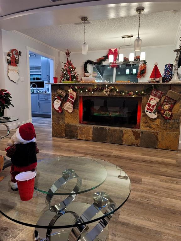 413 Citadel Drive Altamonte Springs, FL 32714 - Photo 41 of 47 a room with lots of different colored cloths