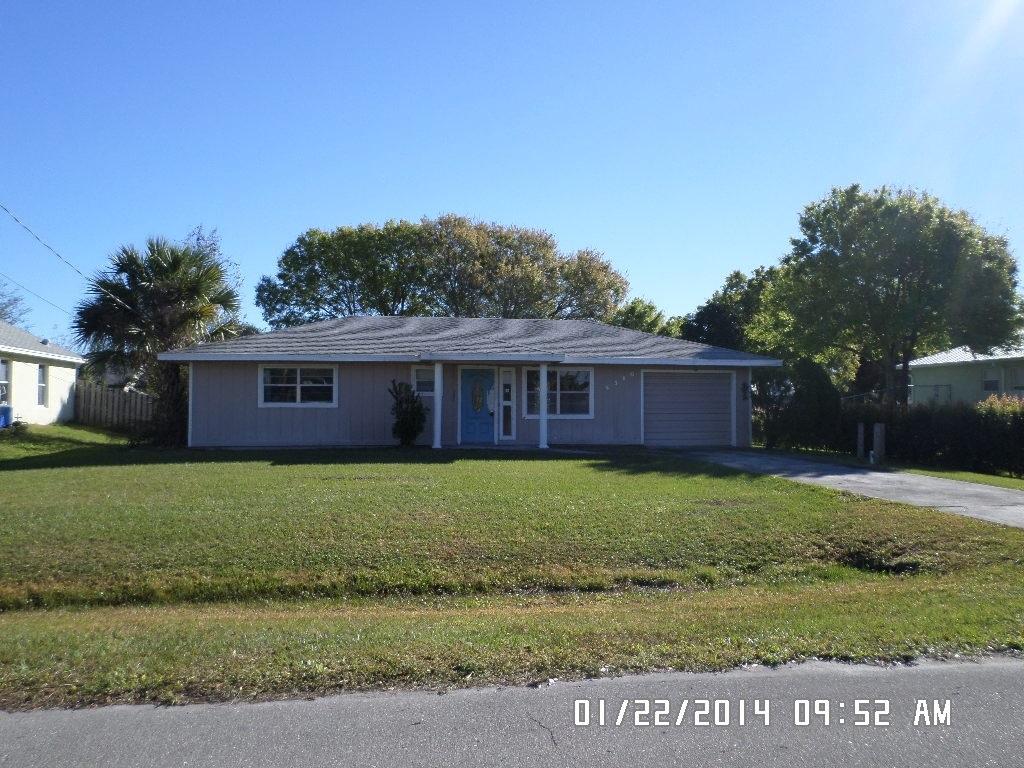 5310 Seagrape Drive Fort Pierce, FL 34982 - Photo 1 of 15 Front