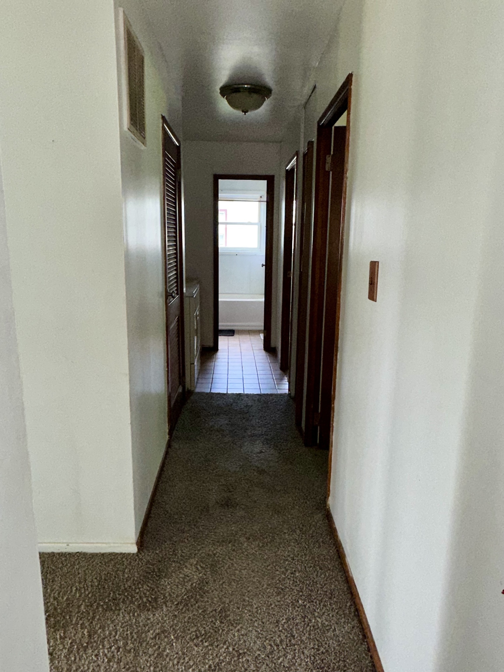 218 Eastman Road Chesterfield, IN 46017 - Photo 6 of 19